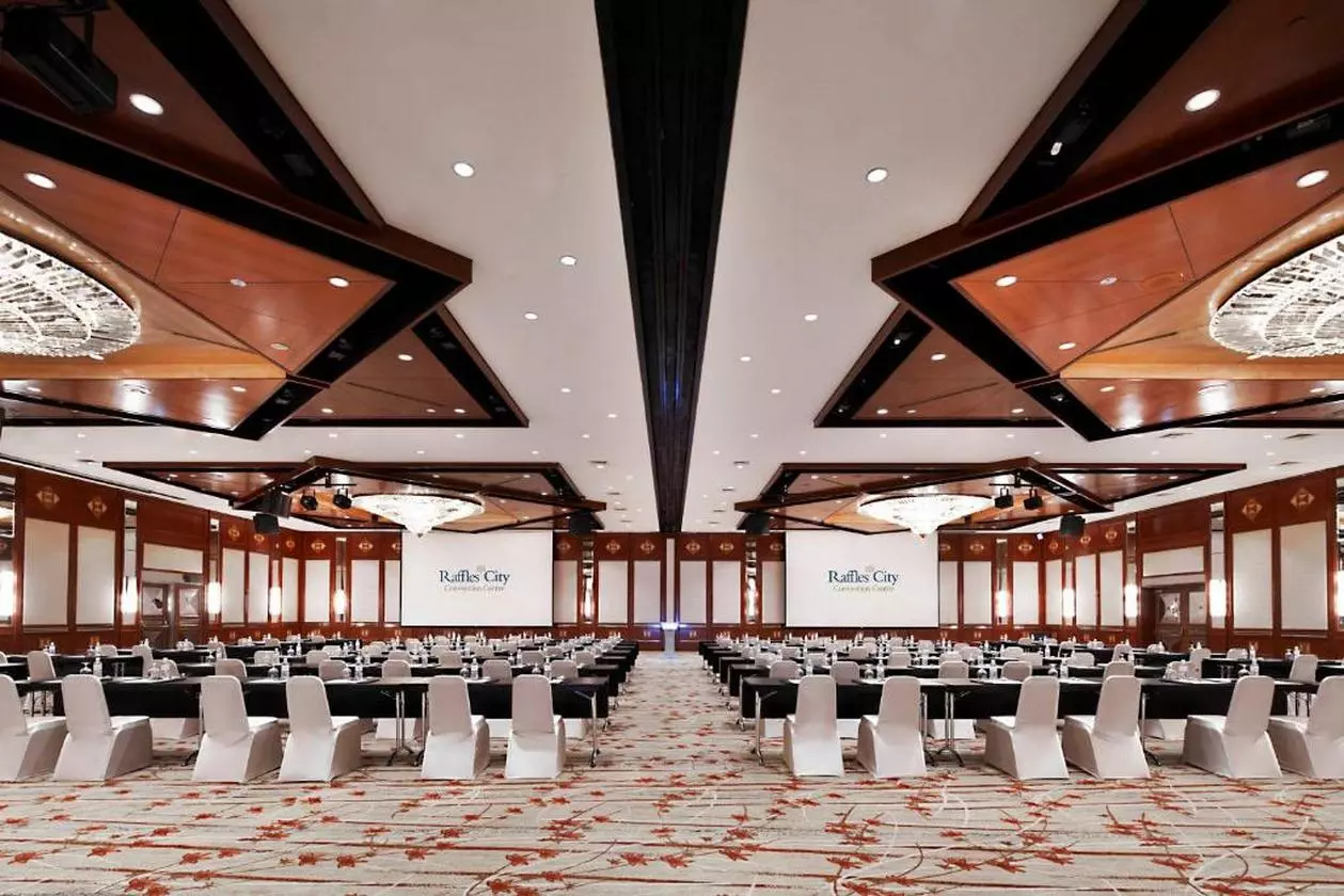 FAIRMONT_SHABAVIZPARVAZ (10).jpg